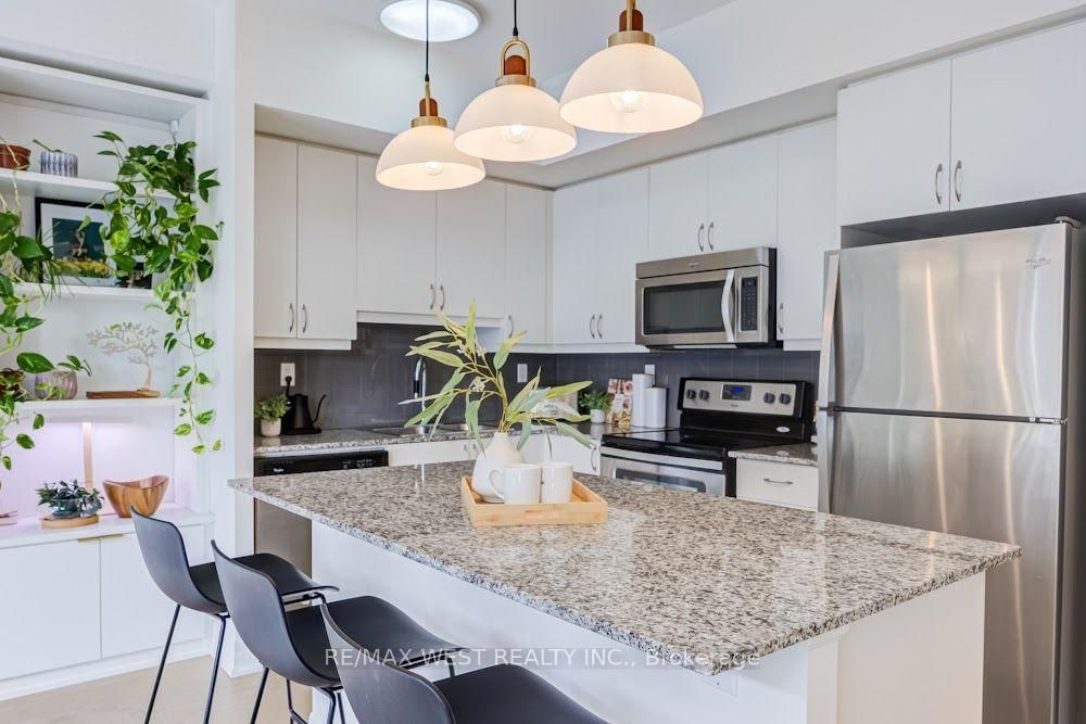 47 Macaulay Avenue • #603 • Toronto, ON photo 6