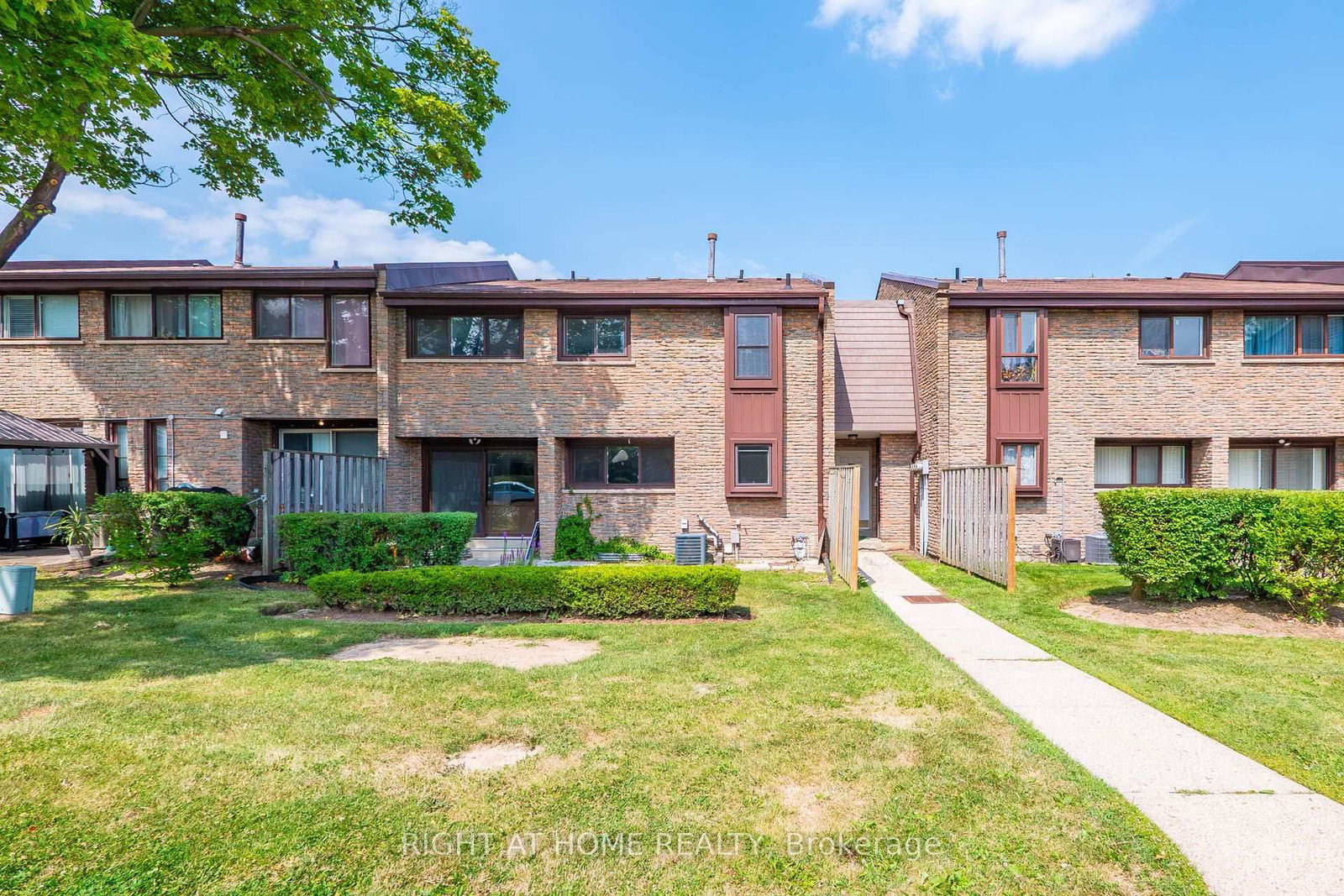 2605 Woodchester Drive • #5 • Mississauga, ON photo 1