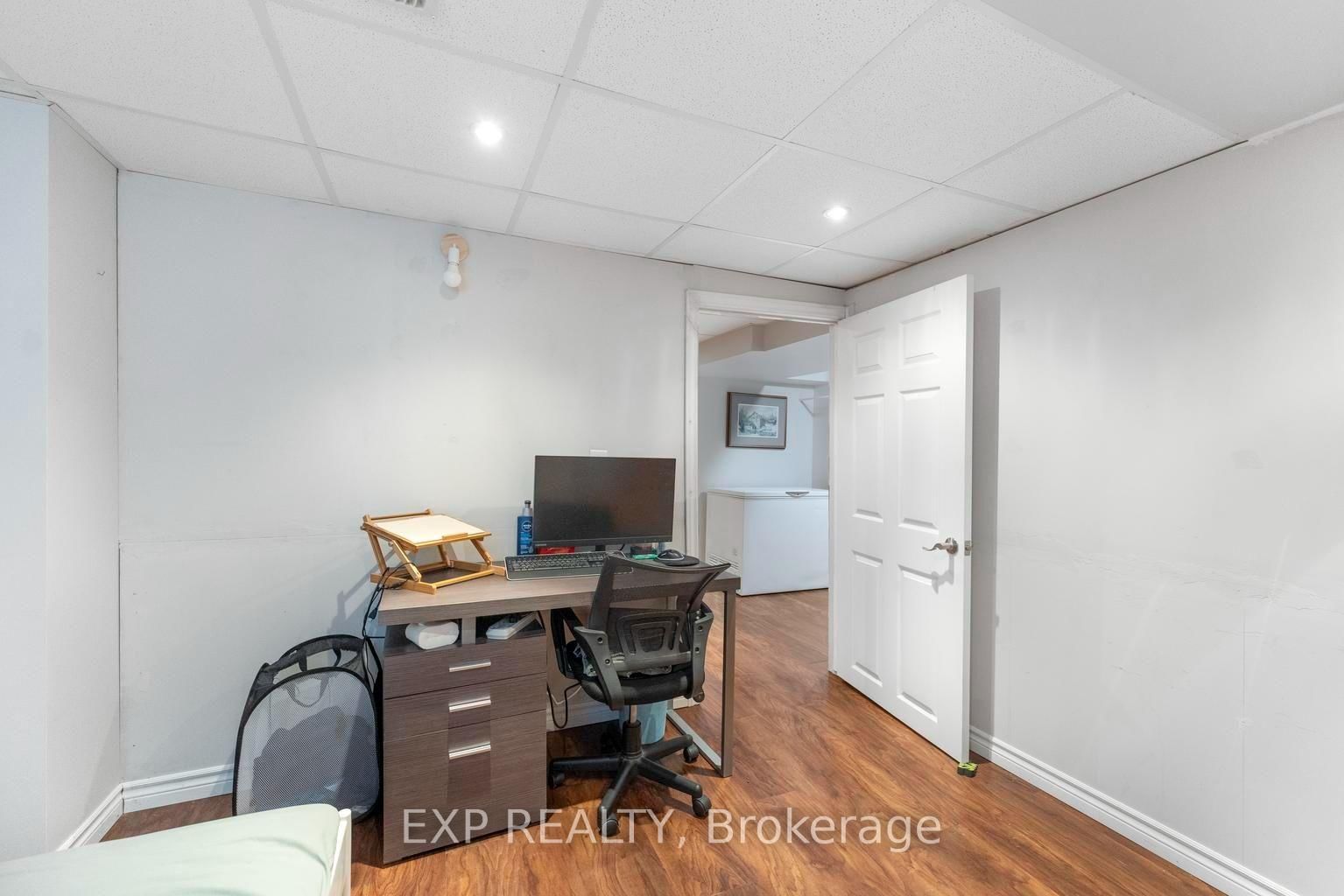 1063 Joan Drive • Burlington, ON photo 32