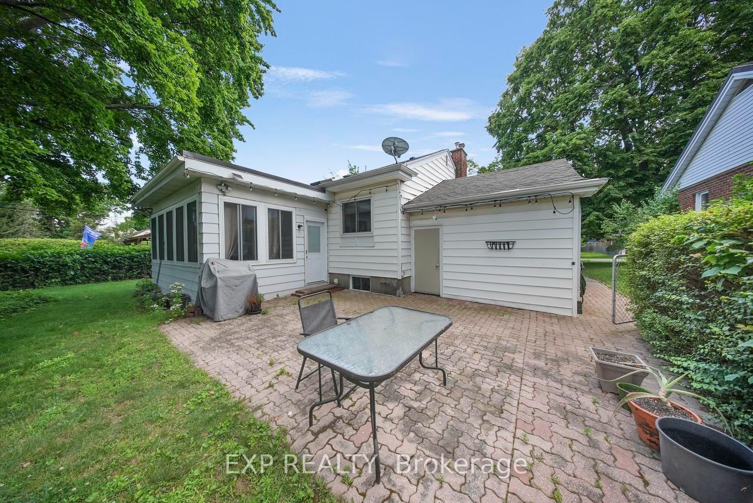 1063 Joan Drive • Burlington, ON photo 42