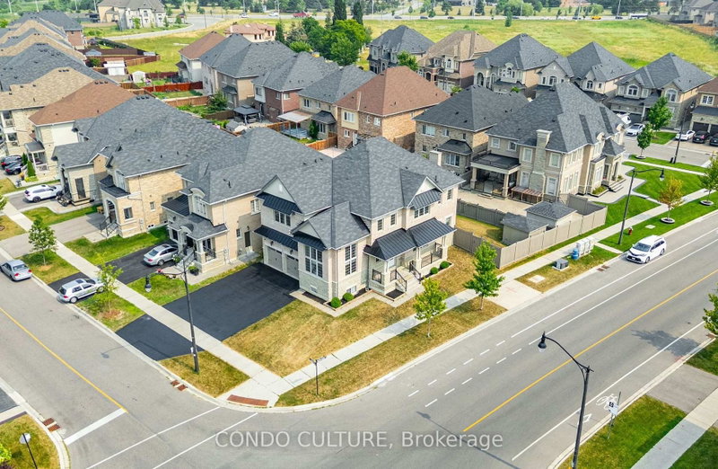 23 Martin Byrne Drive, Brampton