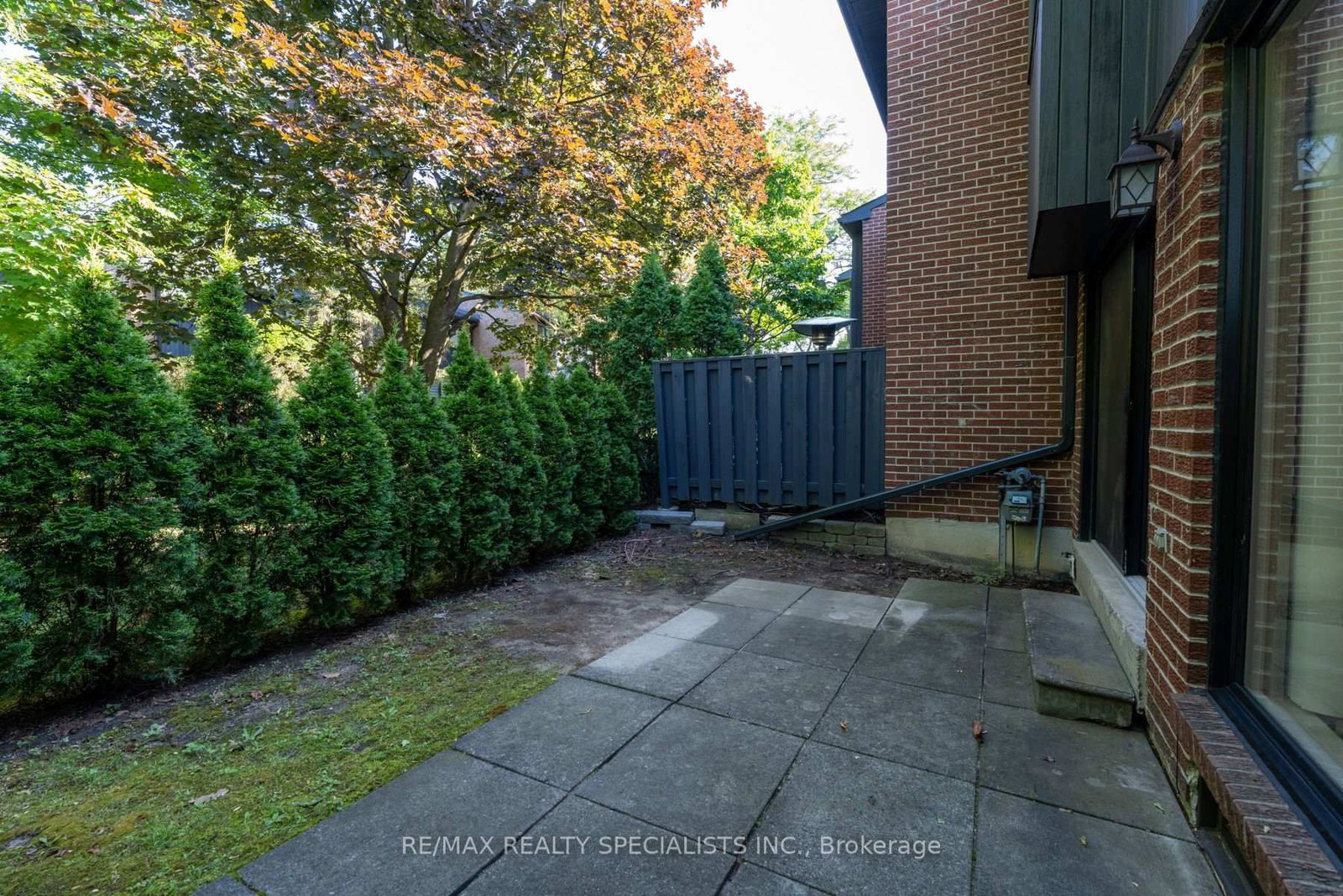 20 E Mineola Road • #75 • Mississauga, ON photo 42