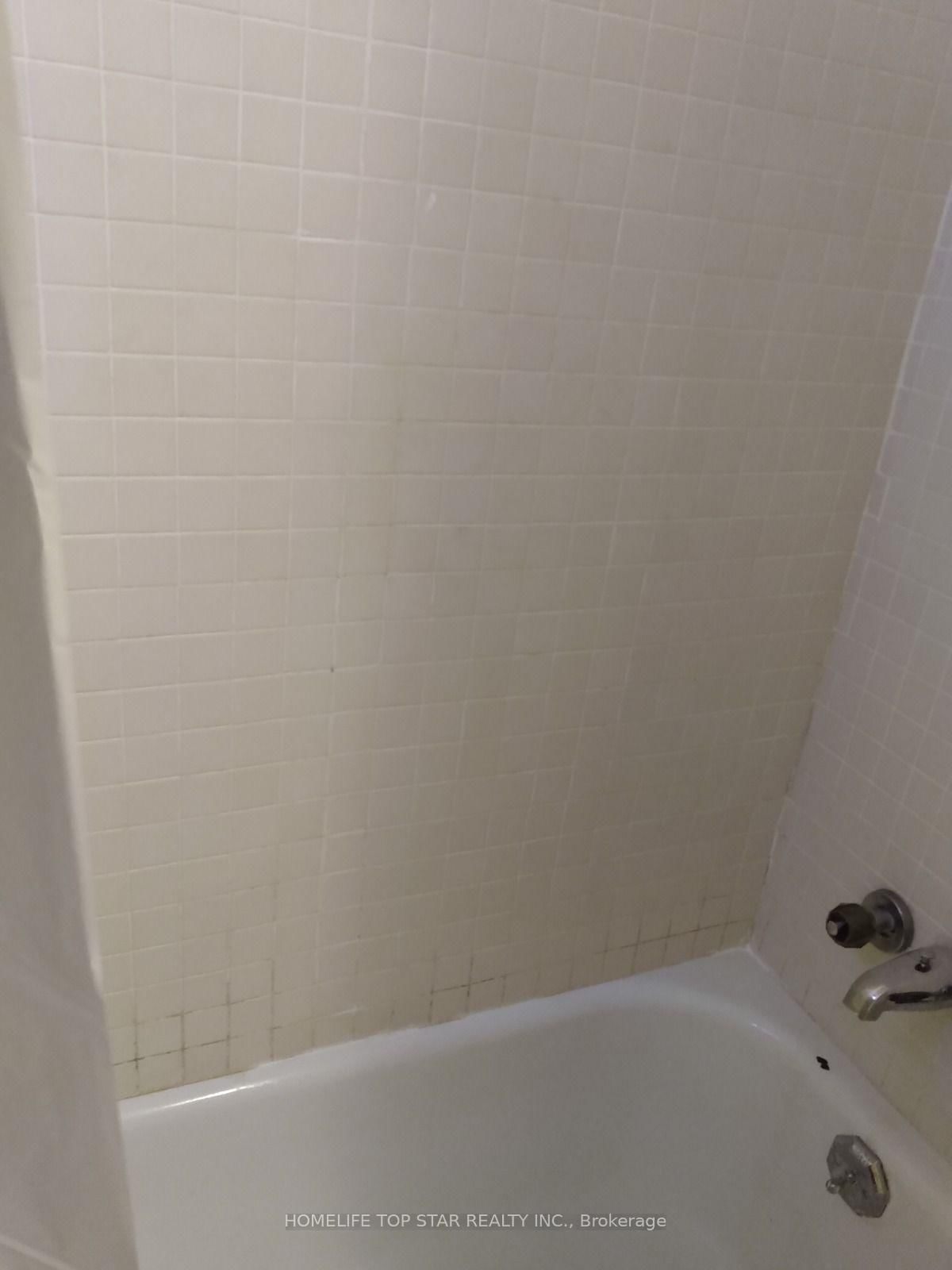 37 MacDonald Avenue, Toronto, ON, photo 2