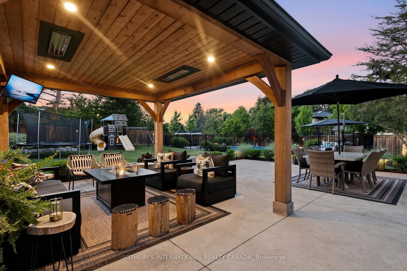 2171 Devlin Drive • Burlington, ON photo 42