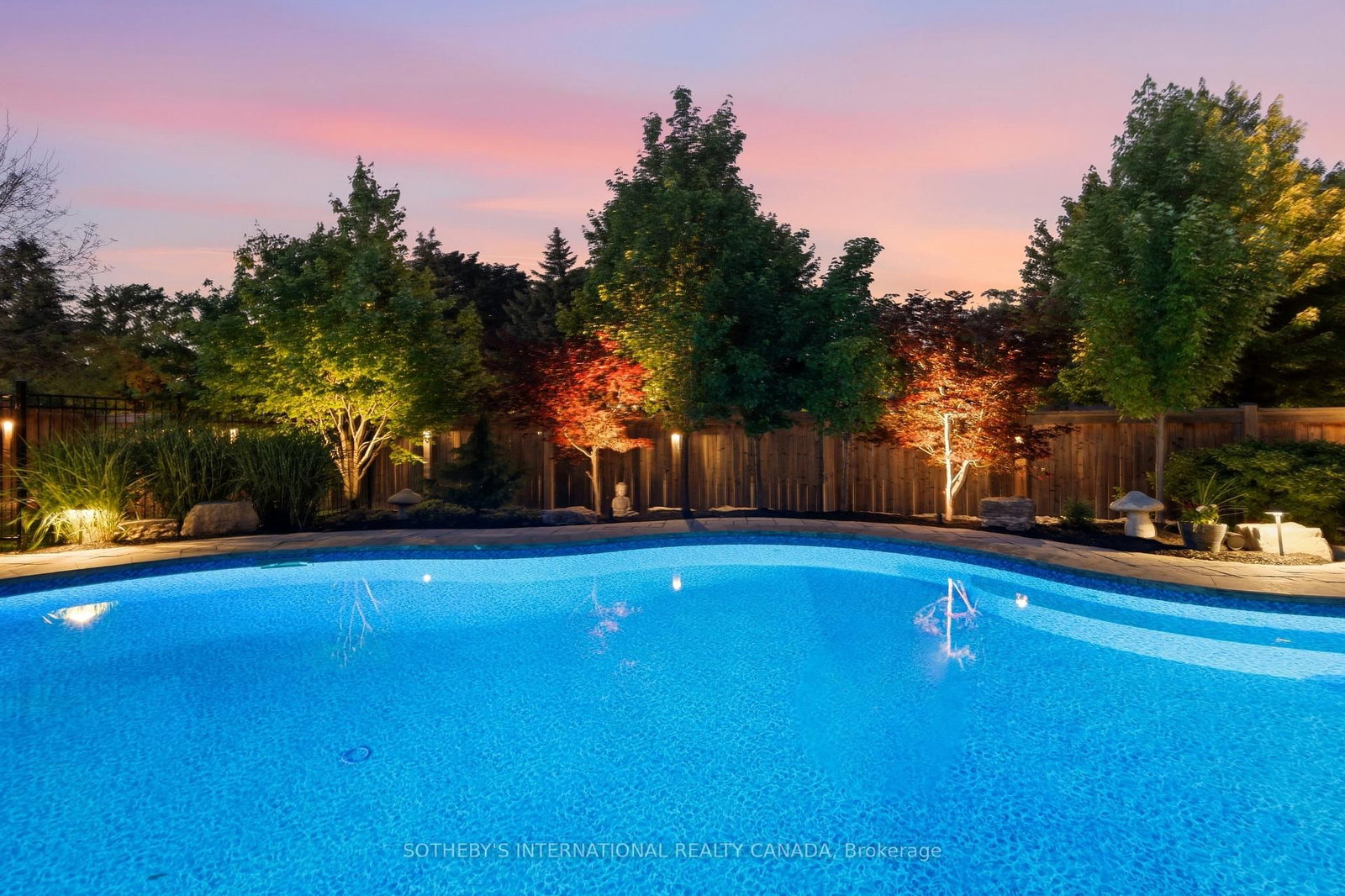 2171 Devlin Drive • Burlington, ON photo 45