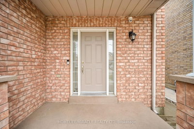 139 Sewells Lane • Brampton, ON photo 6