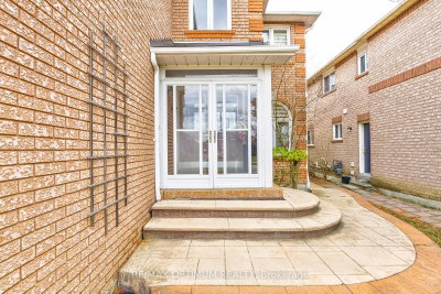 1466 Willowvale Gardens • Mississauga, ON photo 3