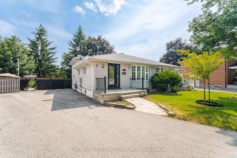 1228 Shamir Crescent