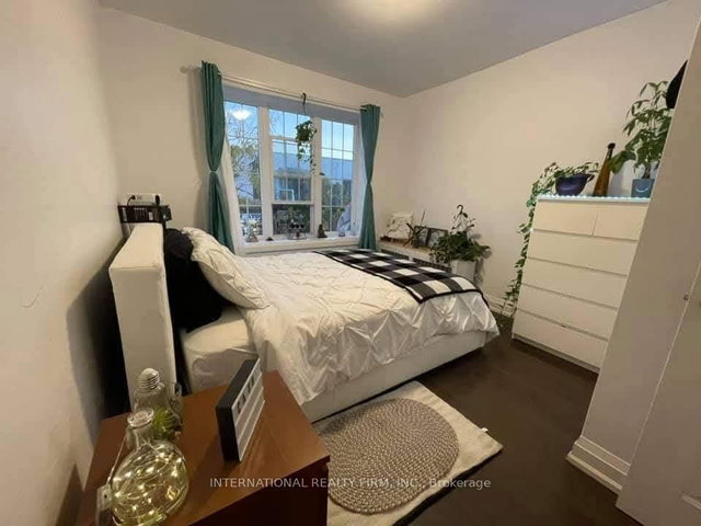 2A - 1262 Bloor Street W