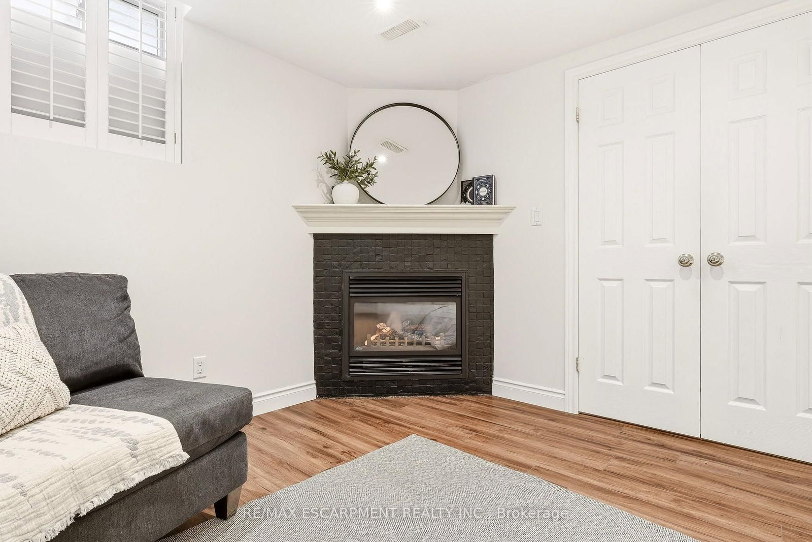5116 Silvercreek Drive • Burlington, ON photo 36