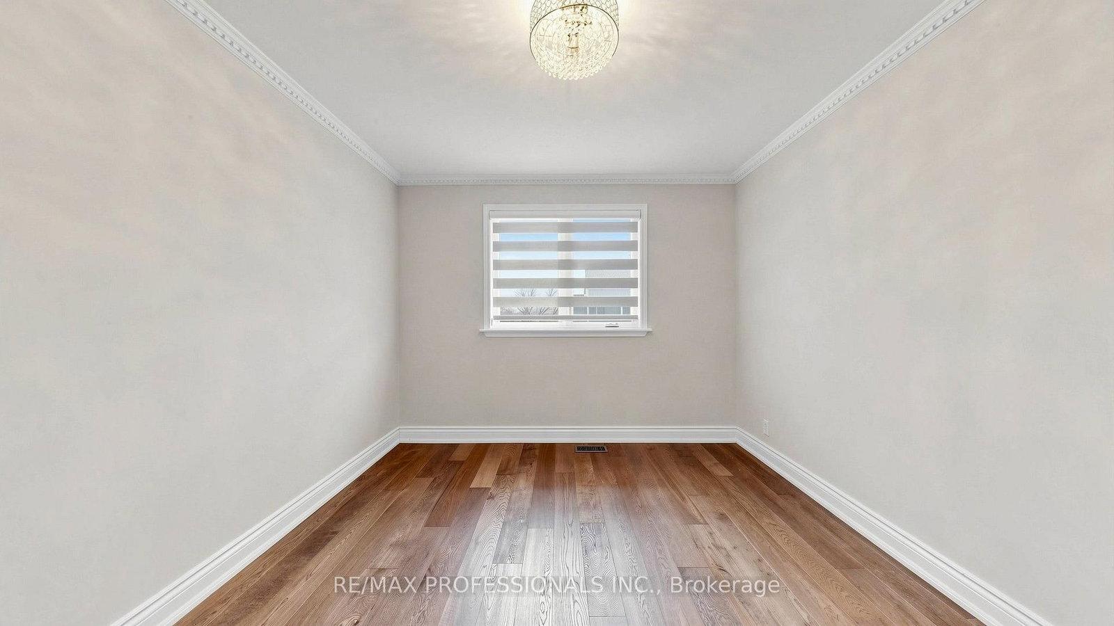 32 Sellmar Road • Toronto, ON photo 15