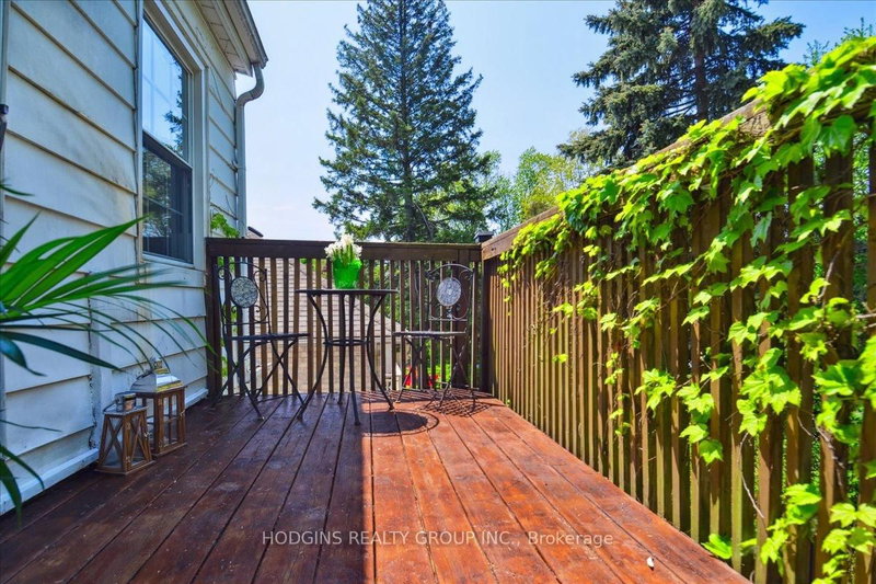 65 Mineola Mississauga,ON L5G 2E4 — Photo 16