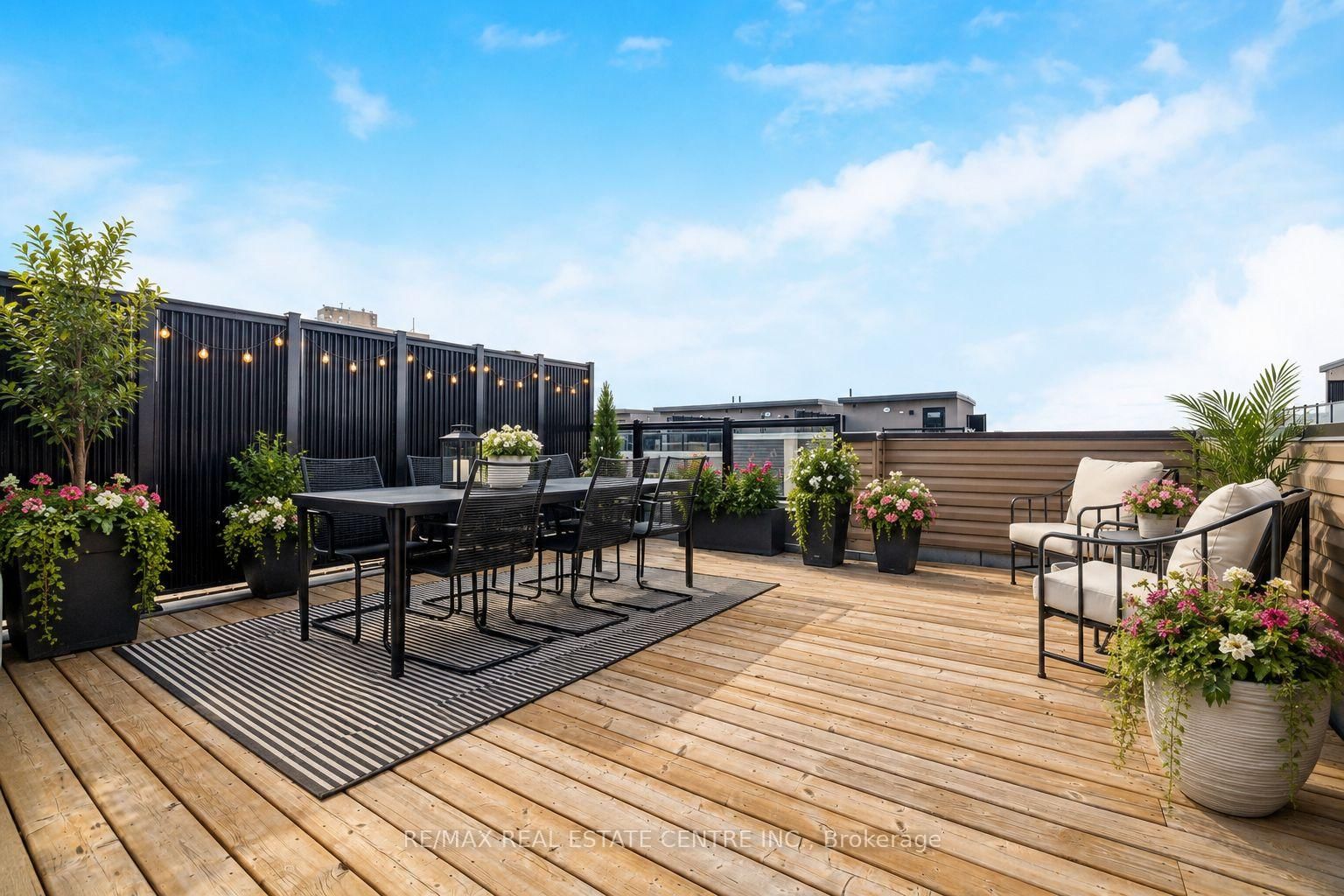 3409 Ridgeway Drive • #18 • Mississauga, ON photo 1