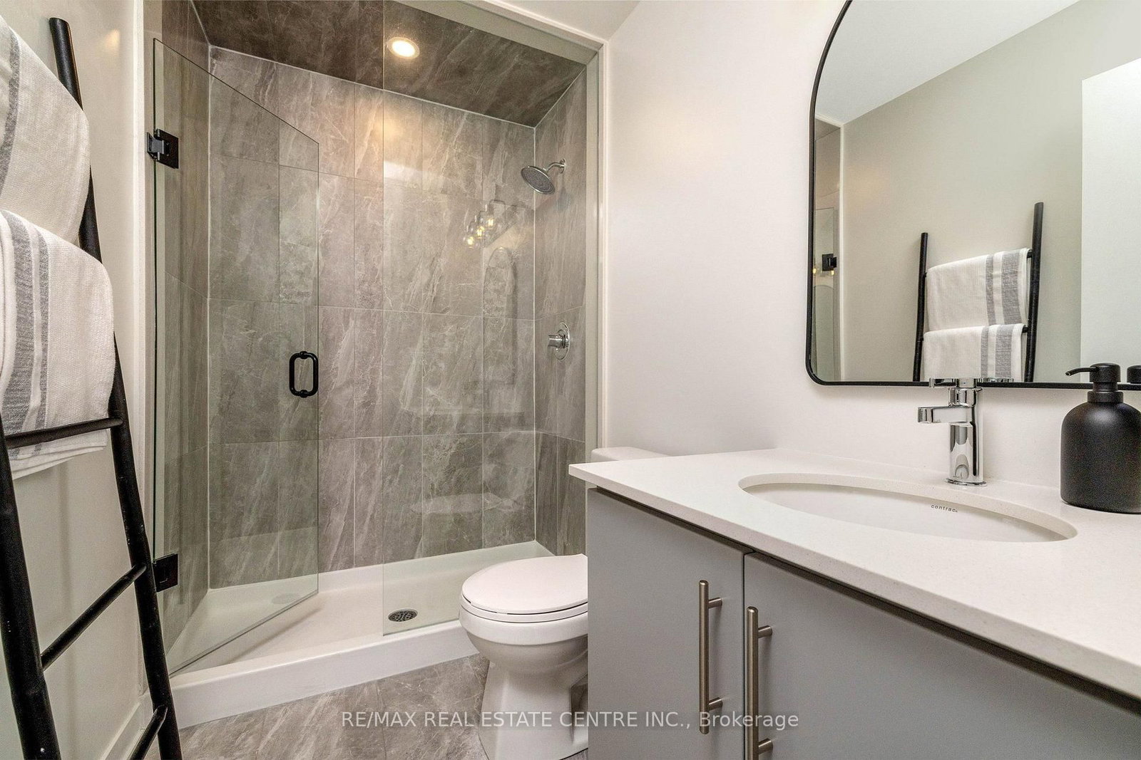 3409 Ridgeway Drive • #18 • Mississauga, ON photo 26
