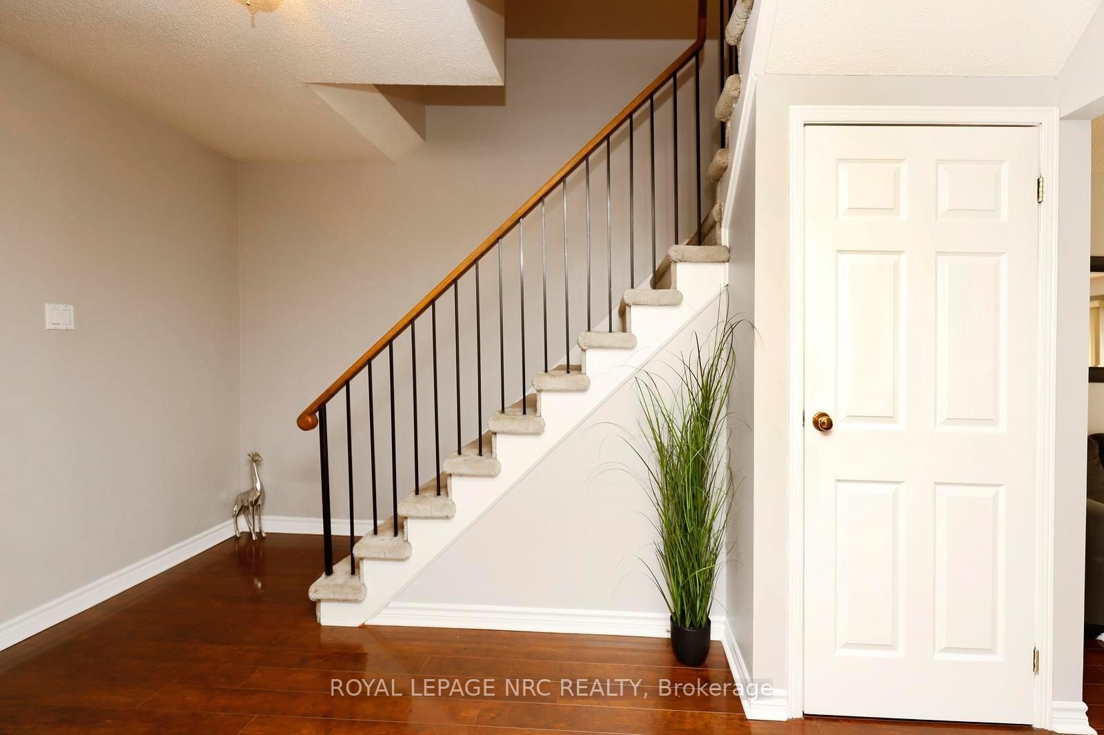 1226 Kirstie Court • #34 • Oakville, ON photo 5