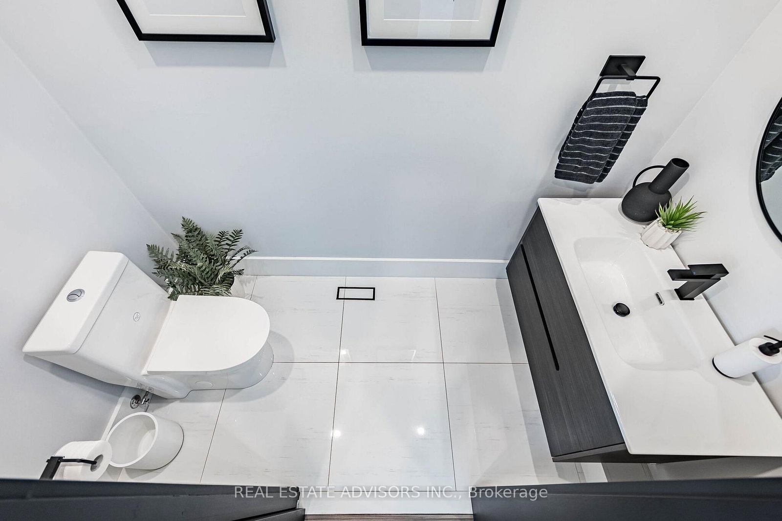 50 E Beckwith Road • Toronto, ON photo 11