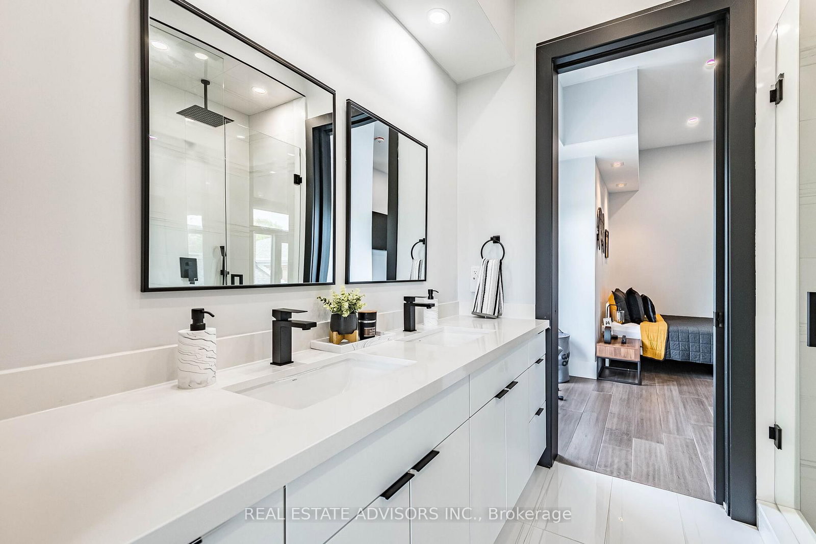 50 E Beckwith Road • Toronto, ON photo 22