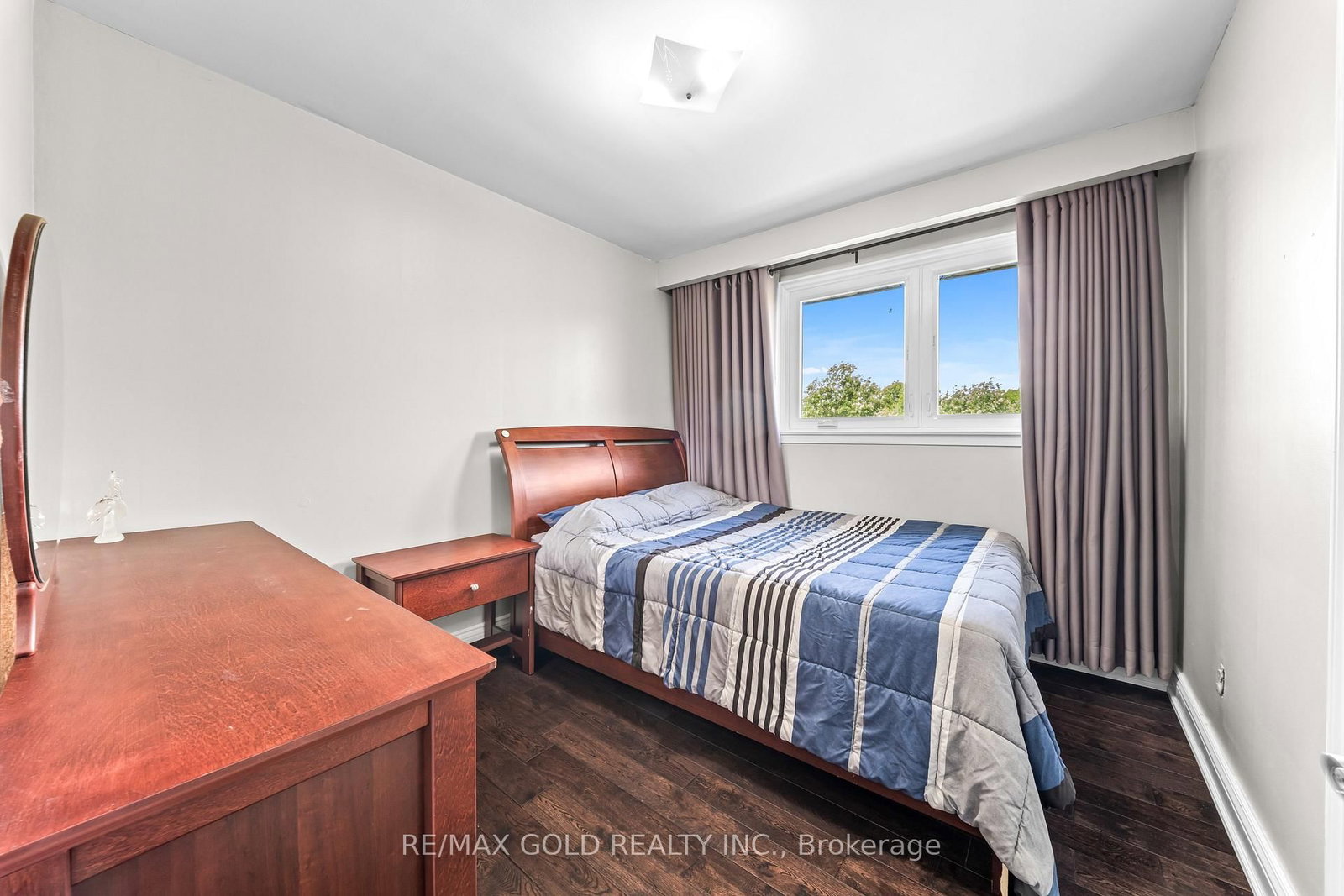 4 Collingdale Road • Toronto, ON photo 13