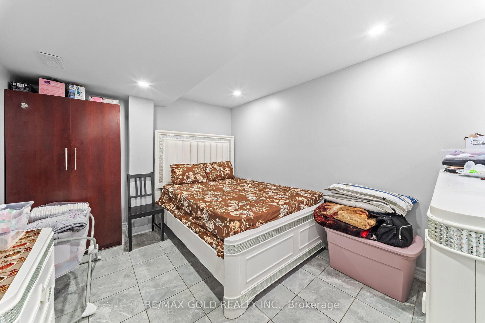 8 Bayridge Drive • Brampton, ON photo 24