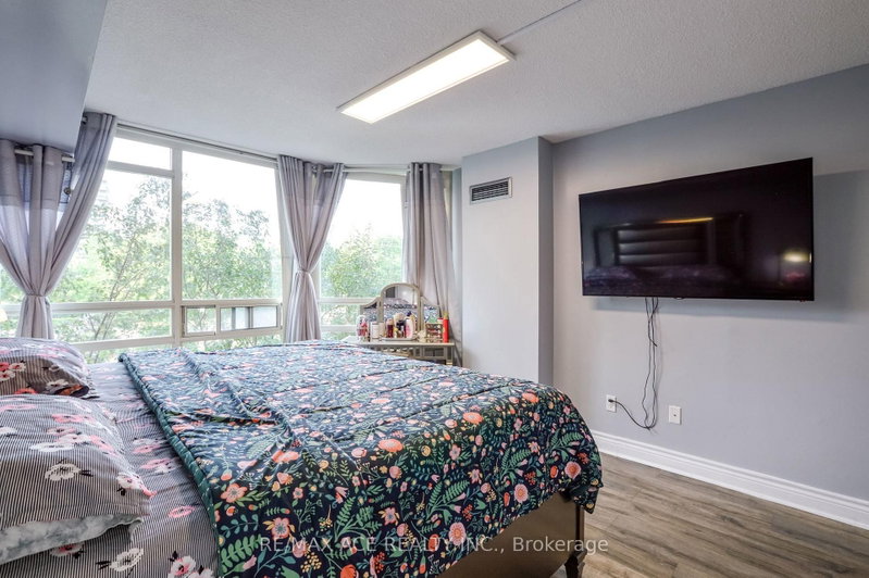 75 King Mississauga,ON L5A 4G5 — Photo 18