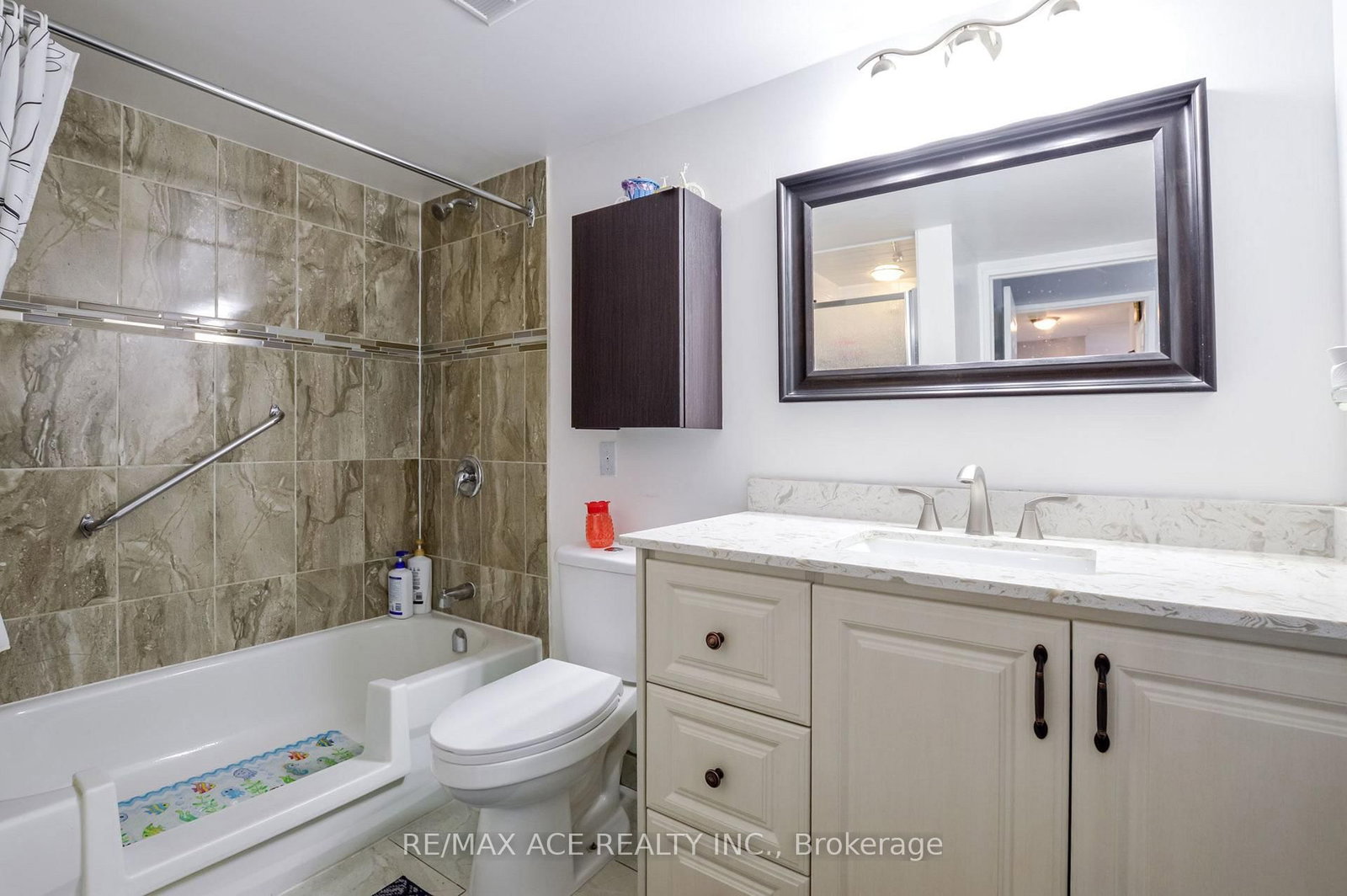 75 King Mississauga,ON L5A 4G5 — Photo 21