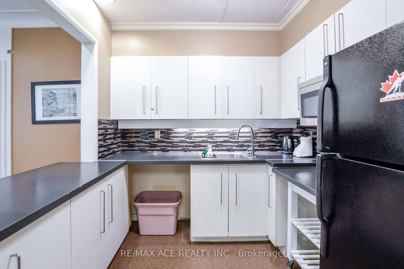 75 King Mississauga,ON L5A 4G5 — Photo 32
