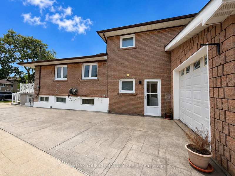 71 Gambello Crescent