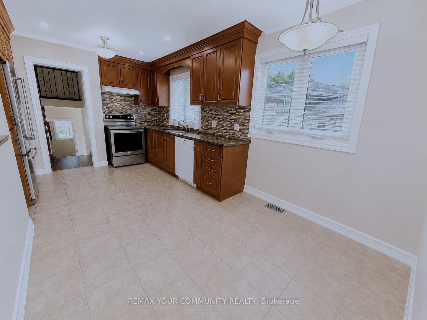 71 Gambello Crescent, Toronto, ON, photo 5