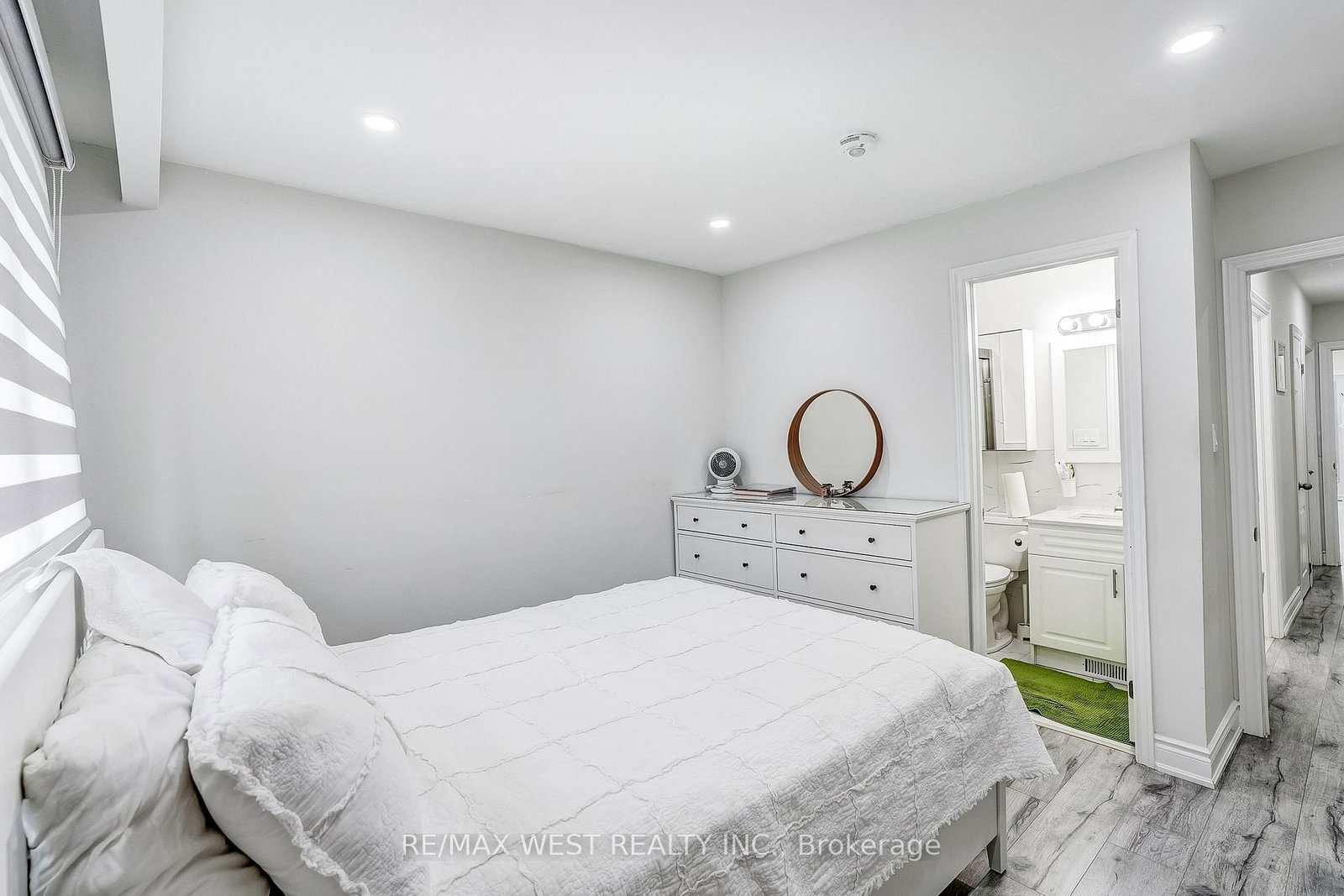 19 Archway Crescent • Toronto, ON photo 21