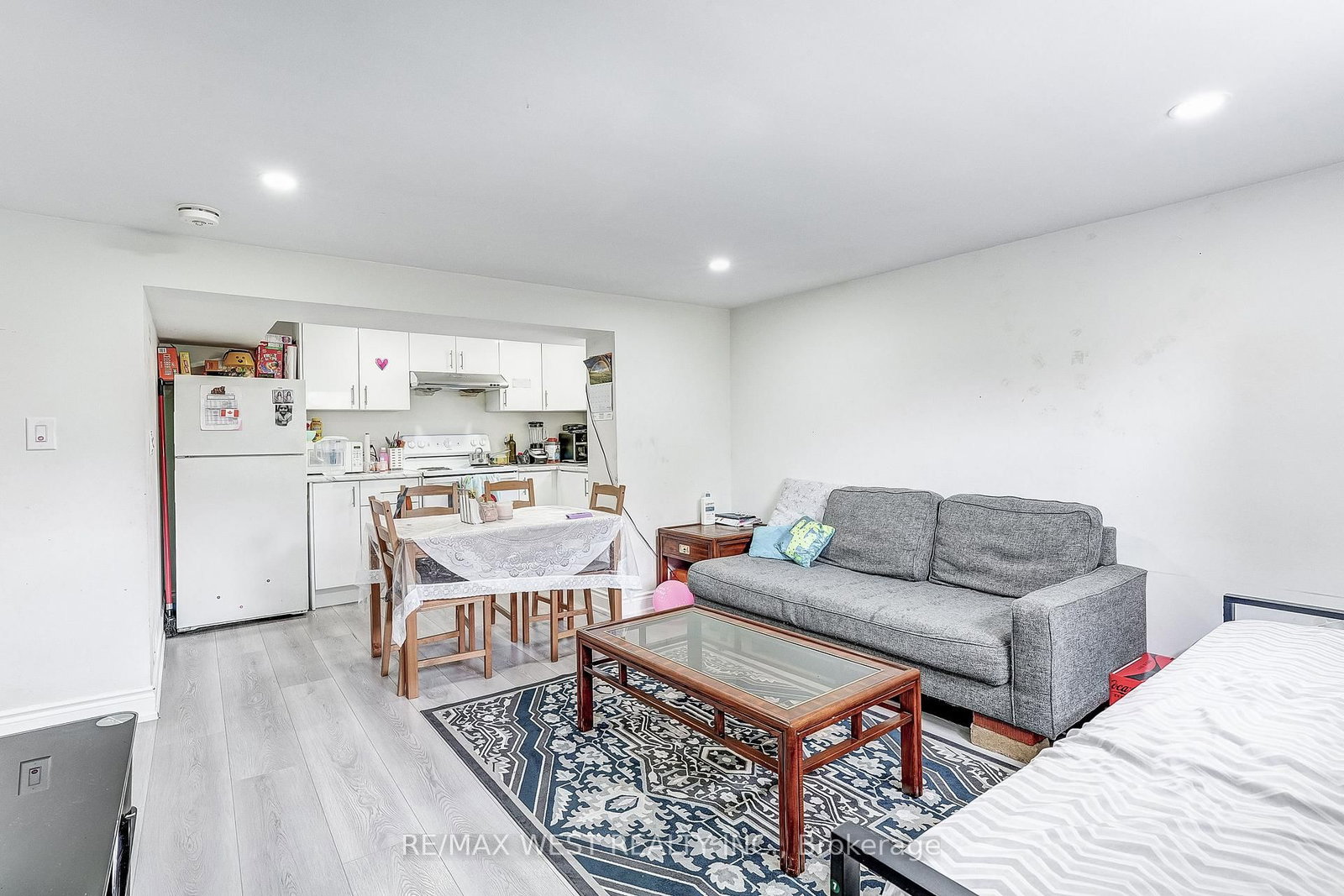 19 Archway Crescent • Toronto, ON photo 25