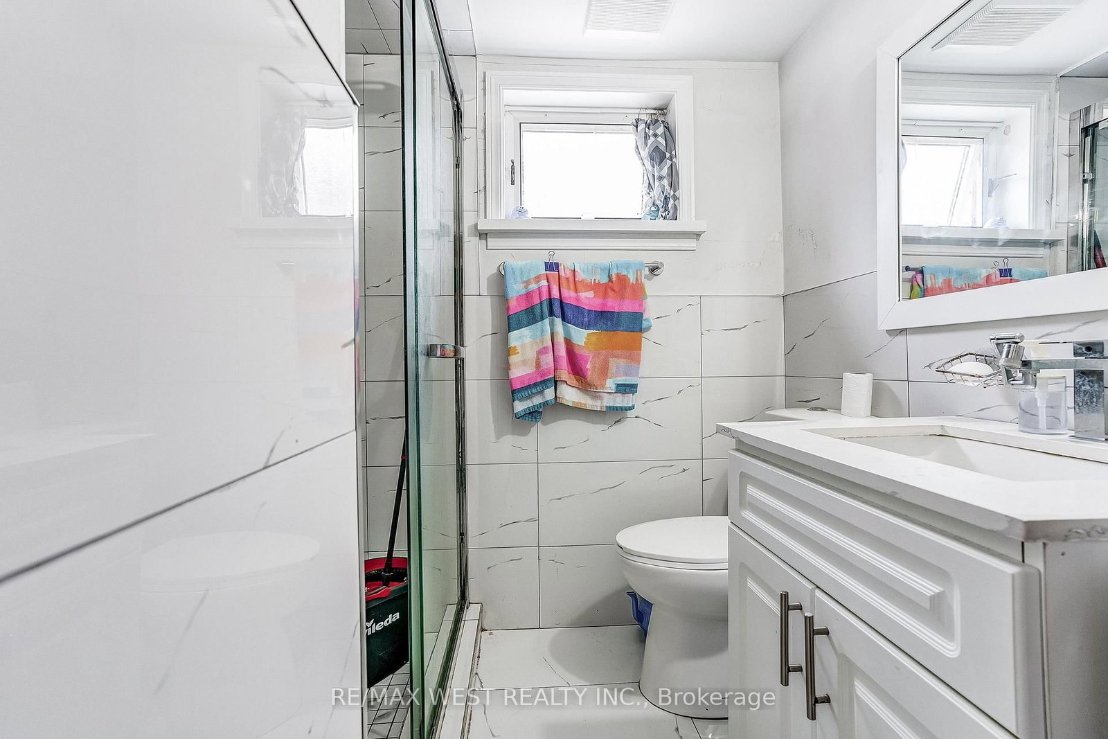 19 Archway Crescent • Toronto, ON photo 26