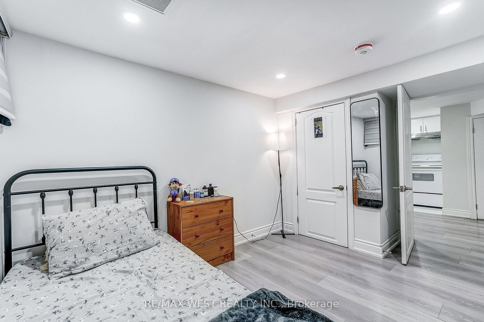 19 Archway Crescent • Toronto, ON photo 40