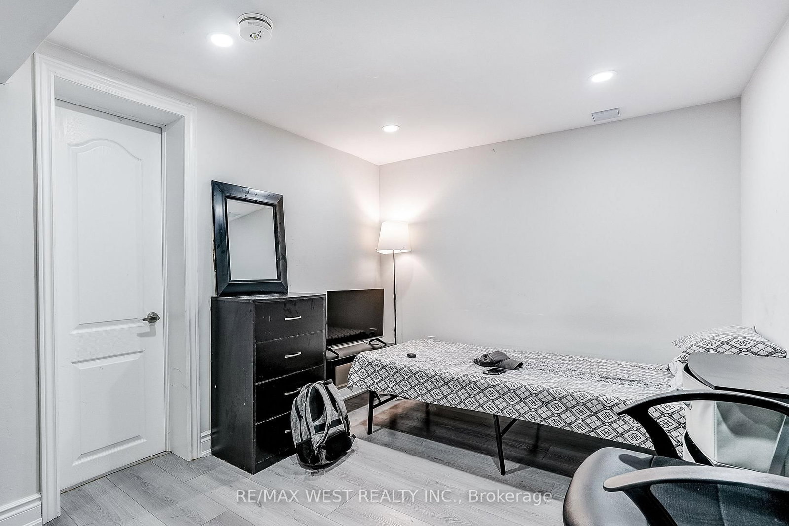 19 Archway Crescent • Toronto, ON photo 44