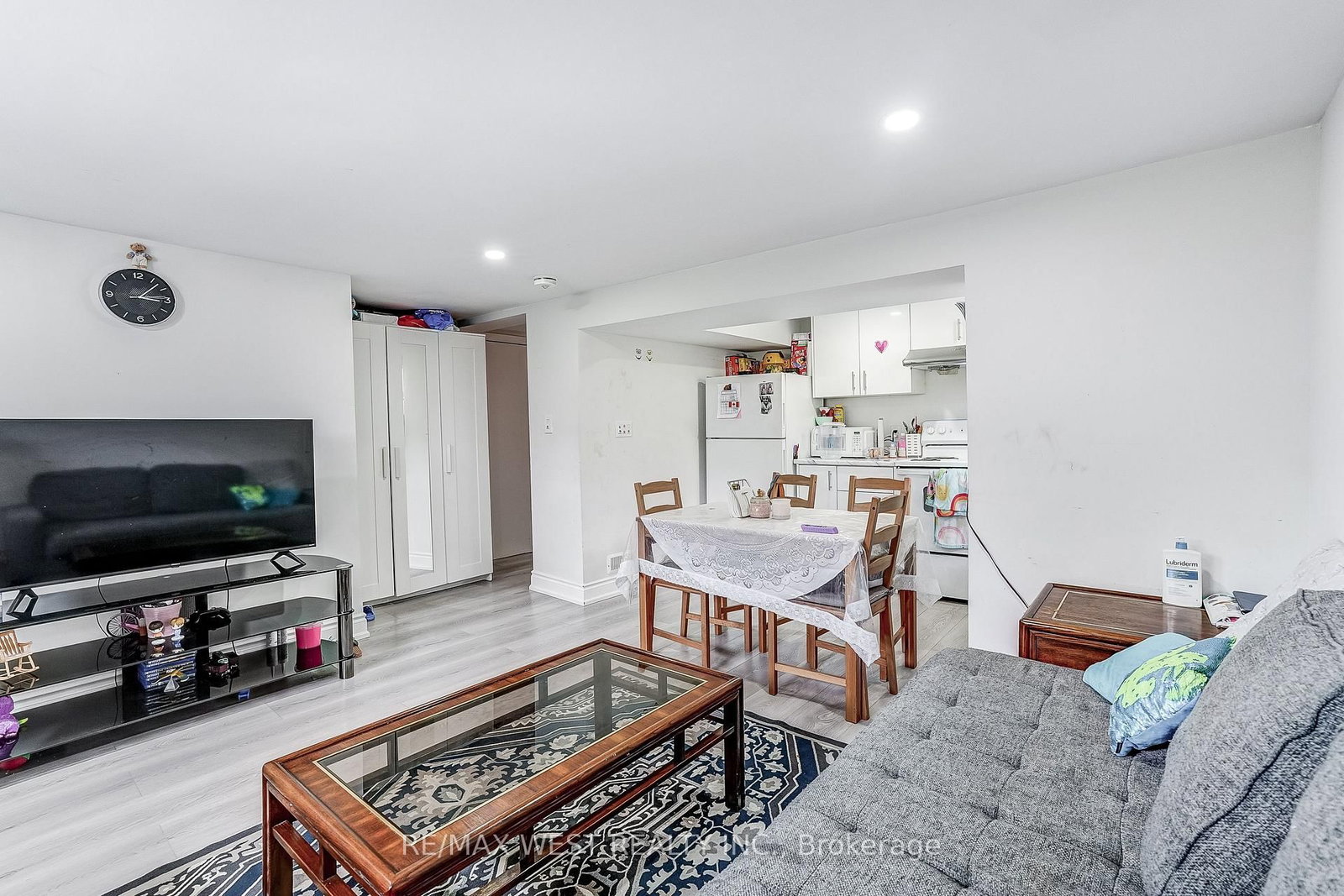 19 Archway Crescent • Toronto, ON photo 46
