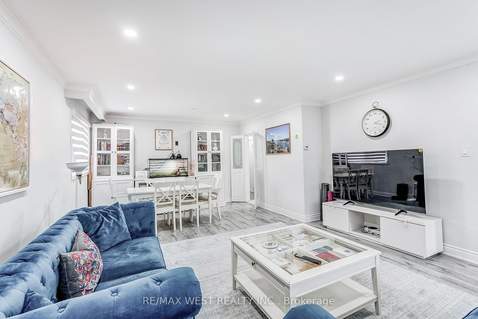 19 Archway Crescent • Toronto, ON photo 6