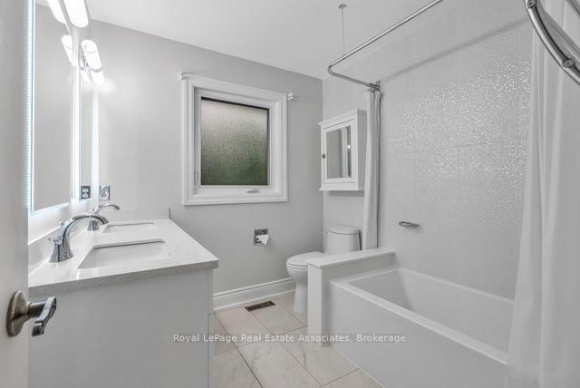 2529 Claymore Mississauga,ON L5C 3A2 — Photo 26