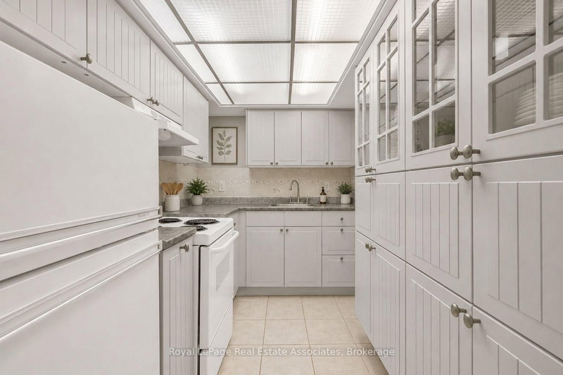 2529 Claymore Mississauga,ON L5C 3A2 — Photo 37