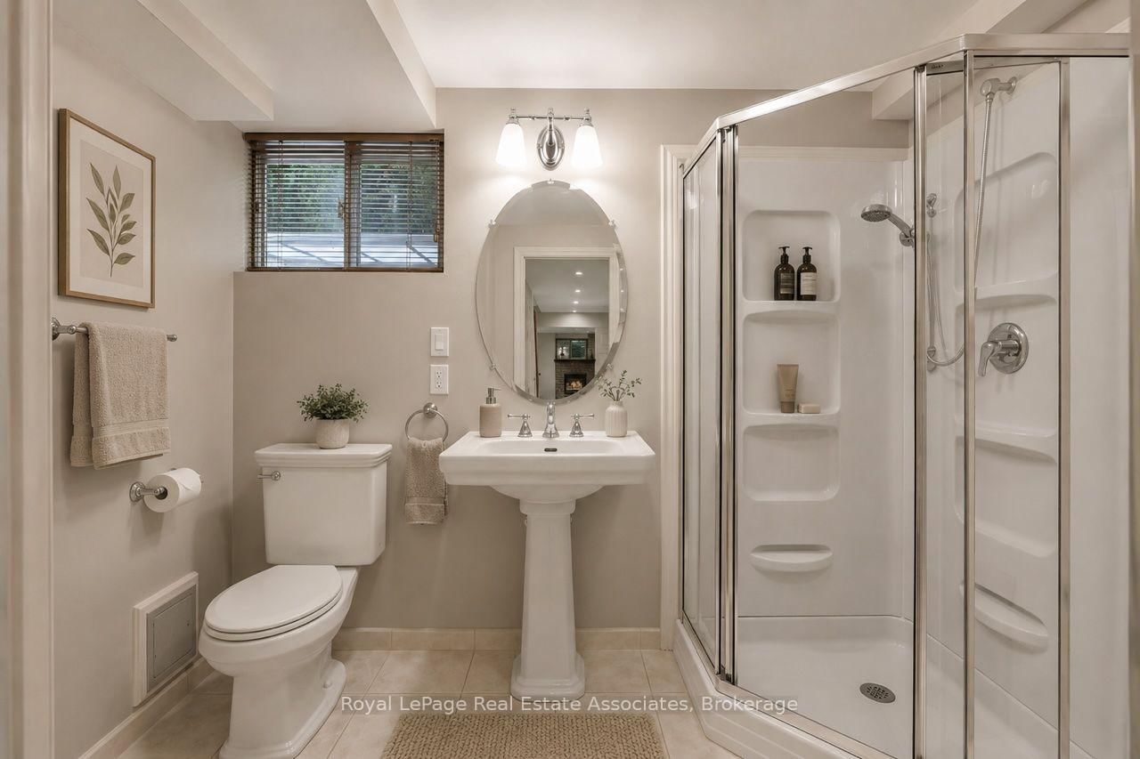 2529 Claymore Mississauga,ON L5C 3A2 — Photo 39