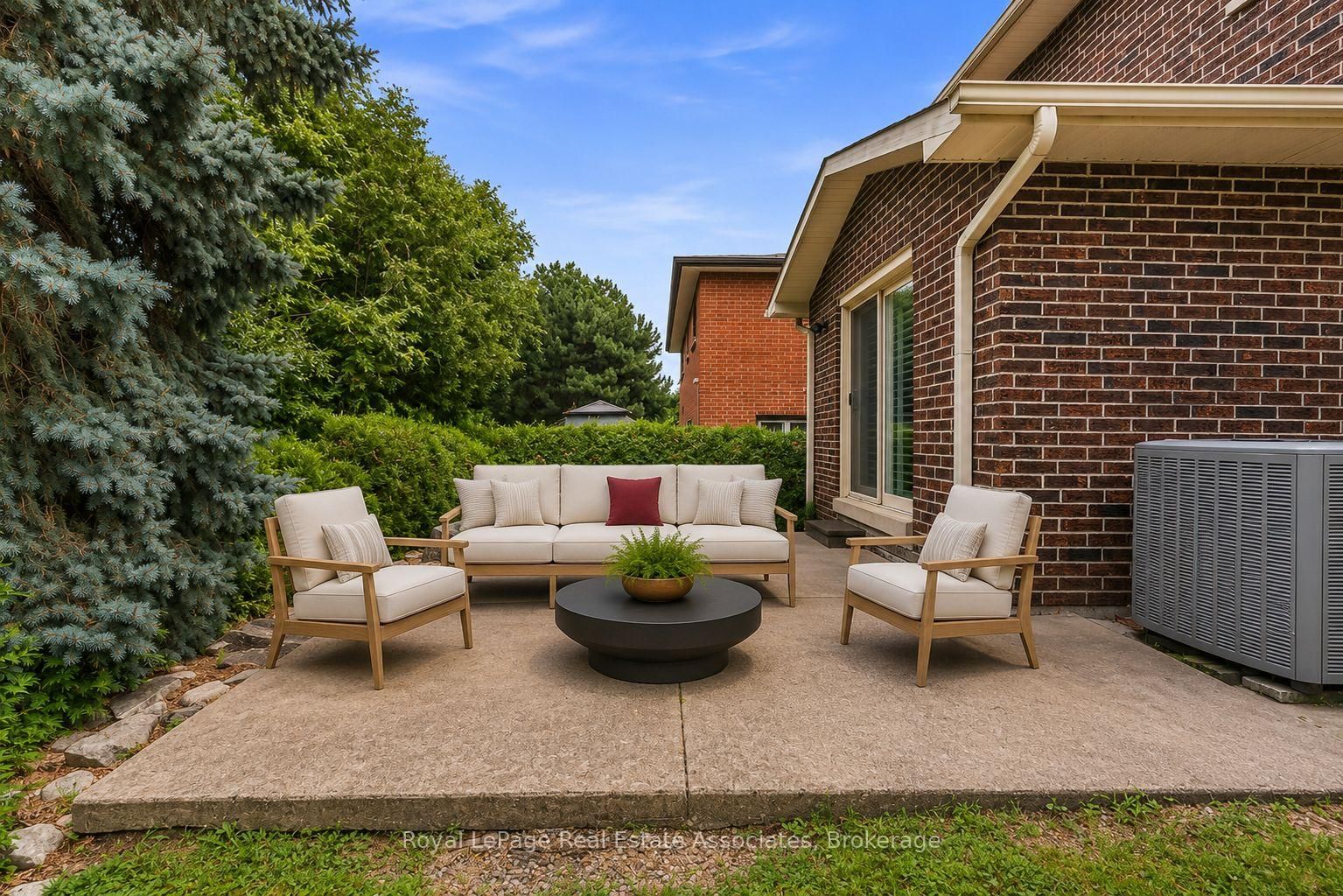 2529 Claymore Mississauga,ON L5C 3A2 — Photo 48