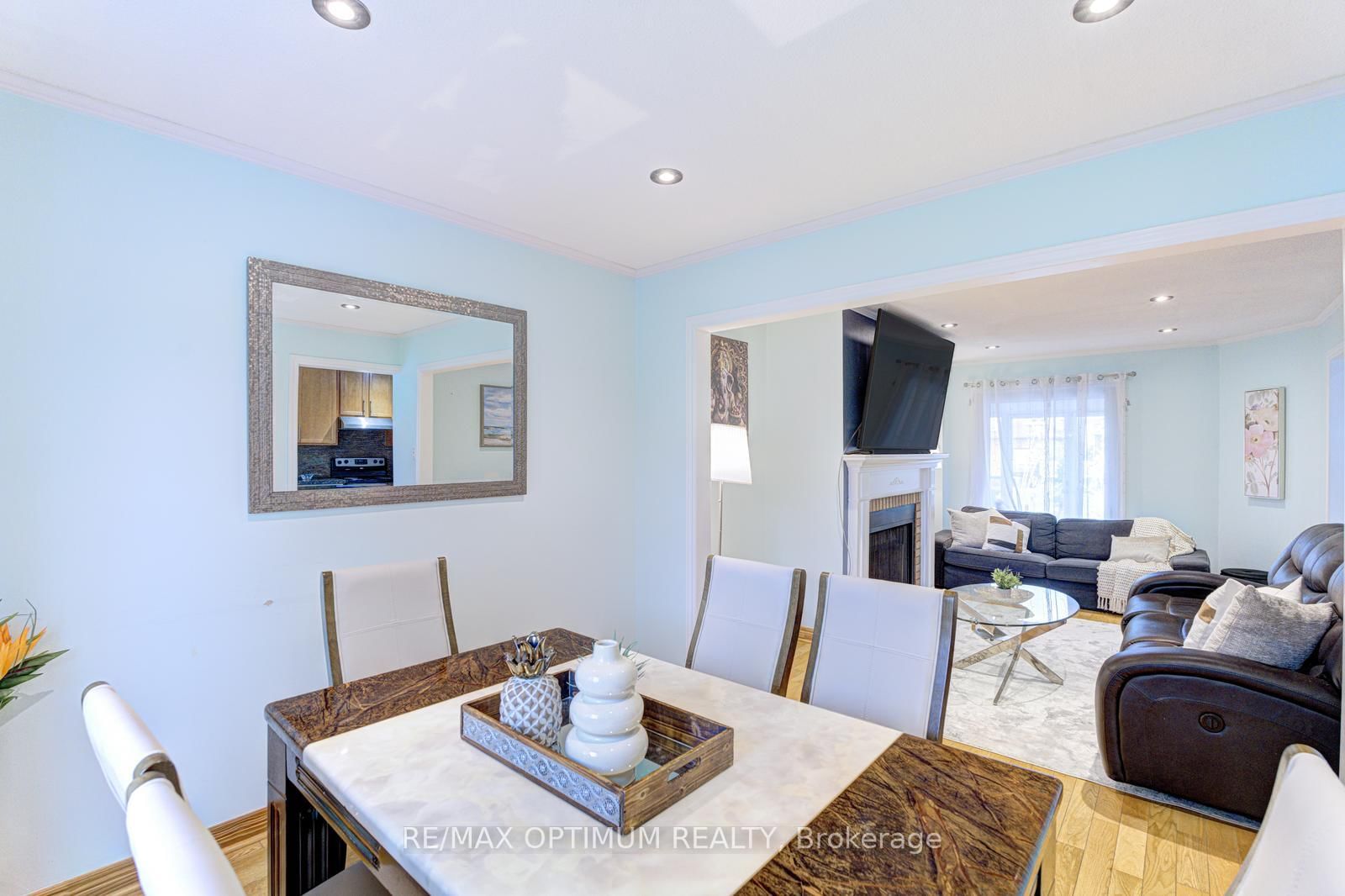 28 Stalbridge Avenue • Brampton, ON photo 14