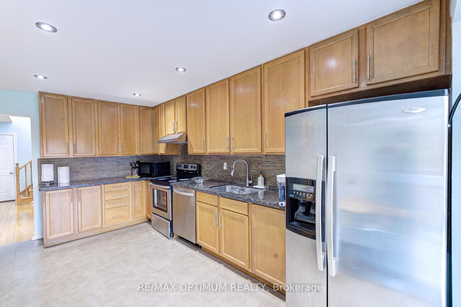 28 Stalbridge Avenue • Brampton, ON photo 18
