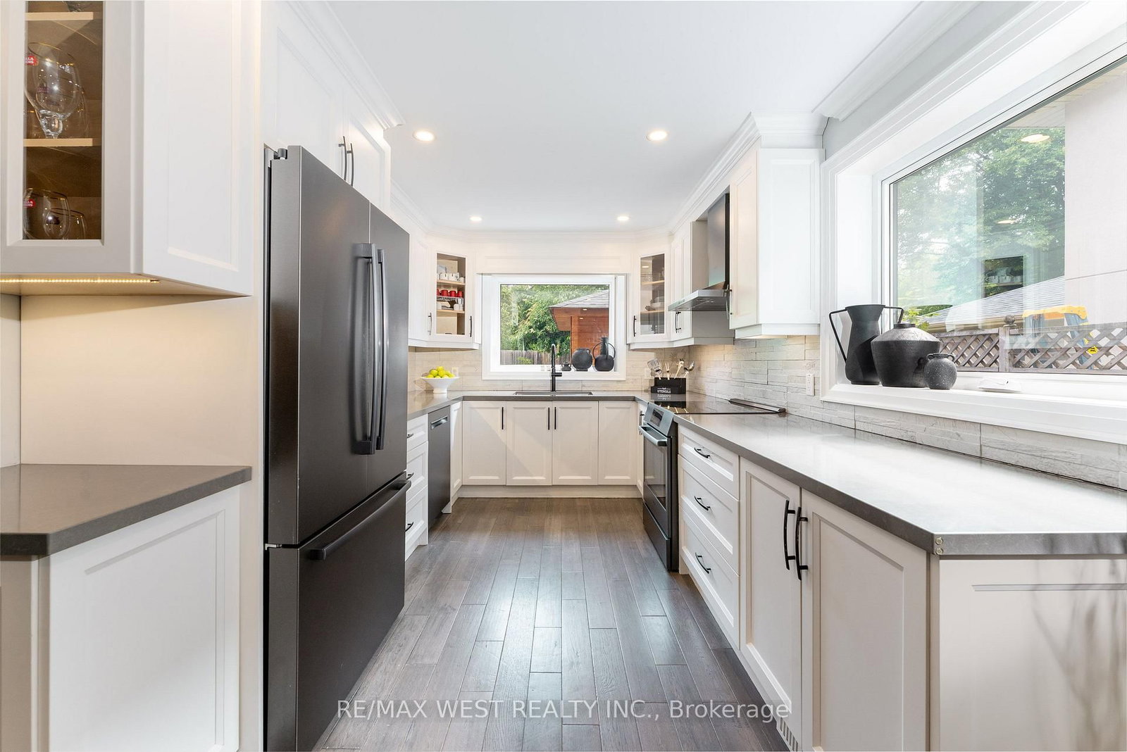 139 Redgrave Drive, Toronto, ON, photo 5