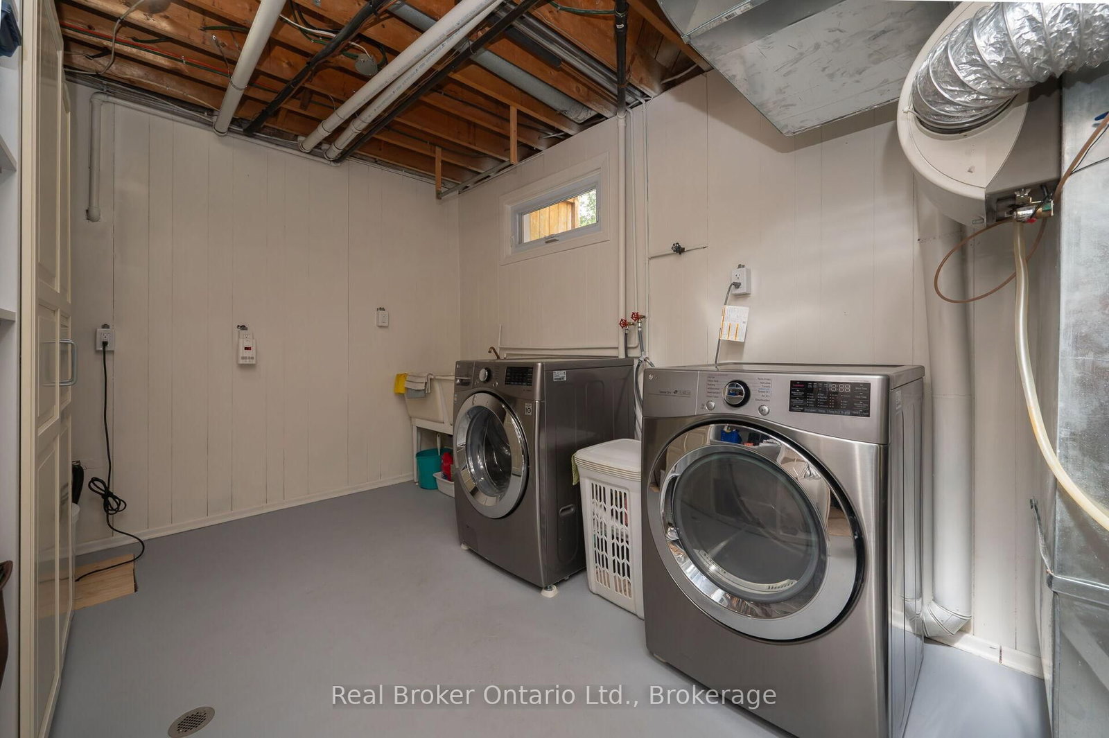 285 Surrey Drive • Oakville, ON photo 21