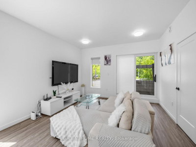 Unit 5 — 148 Glenlake Avenue — photo 3