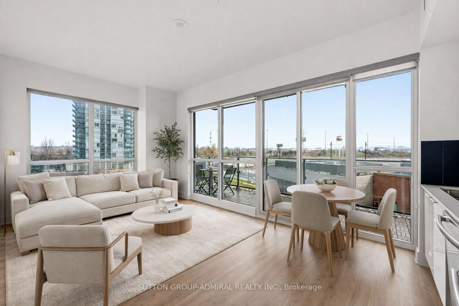 625-10 Park Lawn Road, Toronto, ON