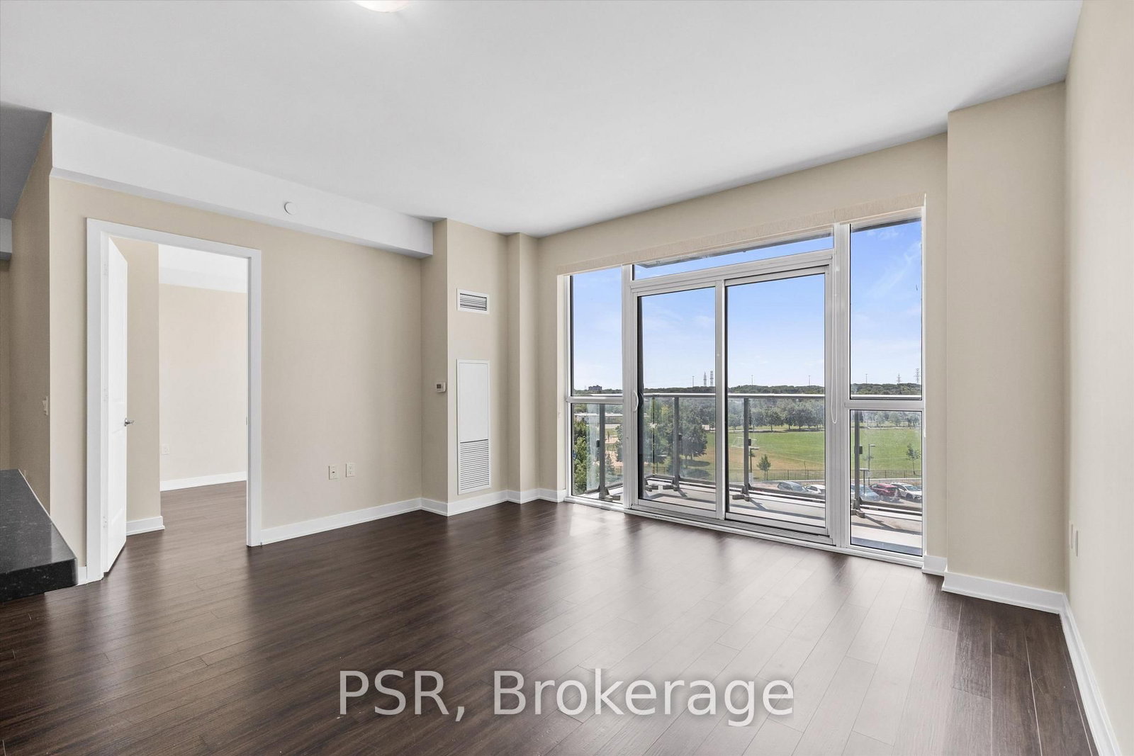 4699 Glen Erin Drive • #407 • Mississauga, ON photo 6