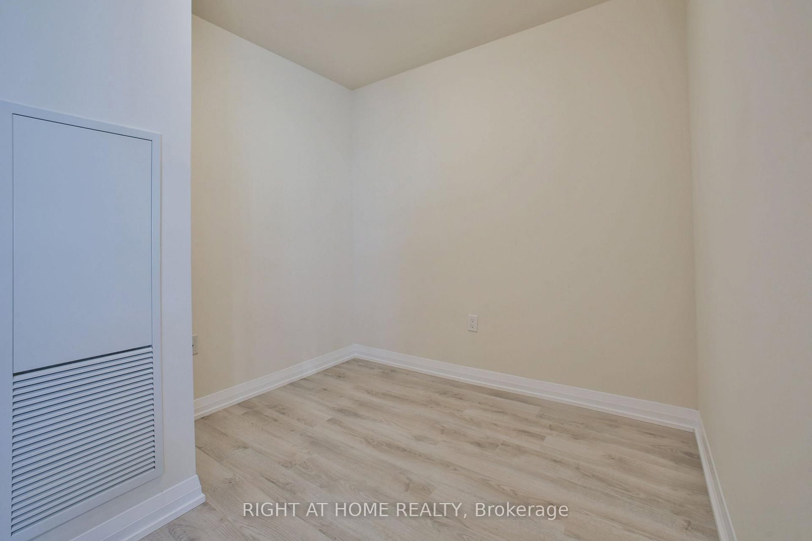 35 WATERGARDEN Drive • #2014 • Mississauga, ON photo 28