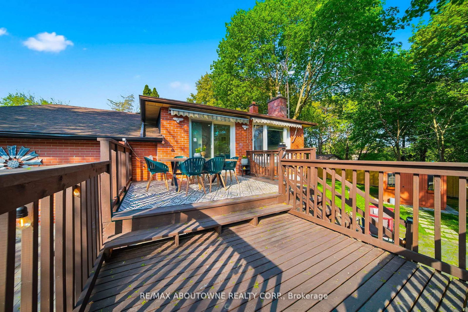 2066 Rebecca Street • Oakville, ON photo 37