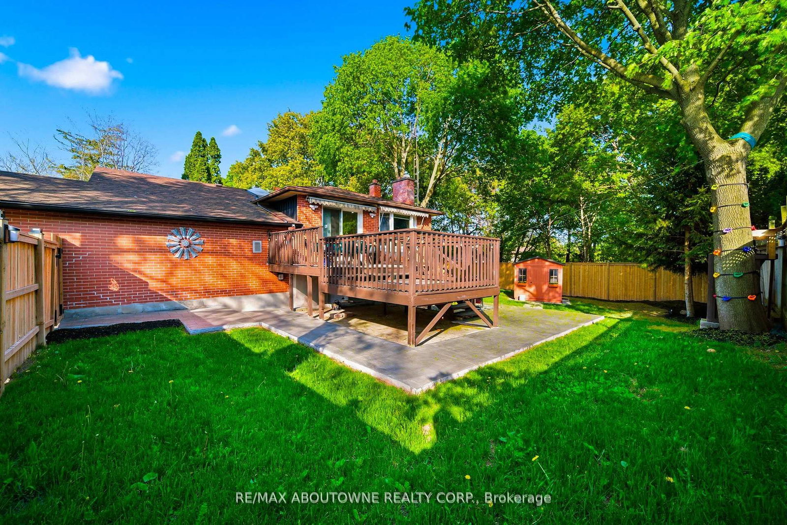 2066 Rebecca Street • Oakville, ON photo 38