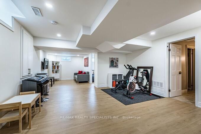 7389 Banffshire Court • Mississauga, ON photo 32